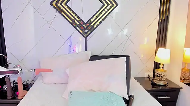 EmilyDiaaz's cam snapshot