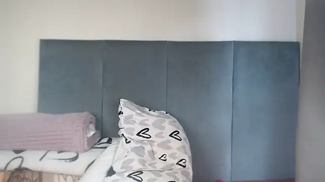 Jah-Queen's cam snapshot