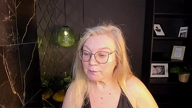 NataliMellow's cam snapshot