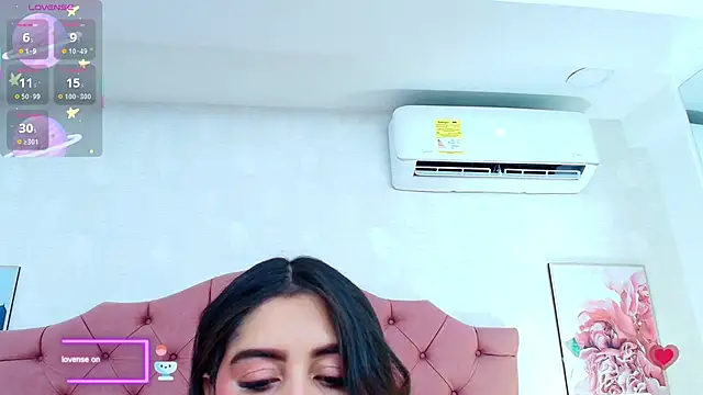 ThyaraJhons's cam snapshot