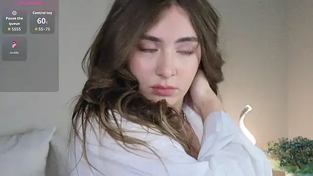 chloi_hes's cam snapshot