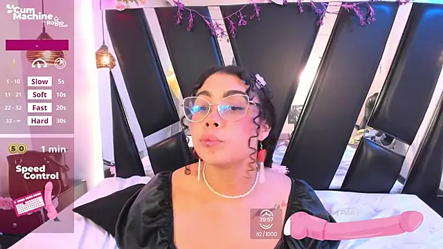 antonelllepiercee's cam snapshot