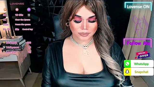 xHugeHarleySelfsuckerx live sex cam