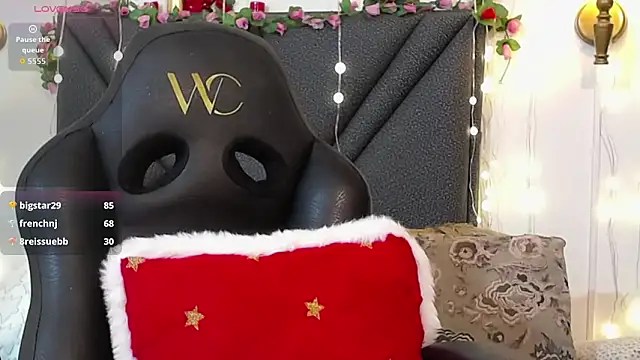 IndraKaur_'s cam snapshot