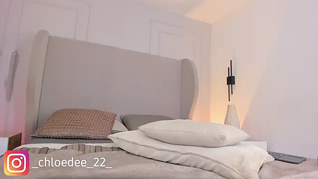 chloe_d's cam snapshot