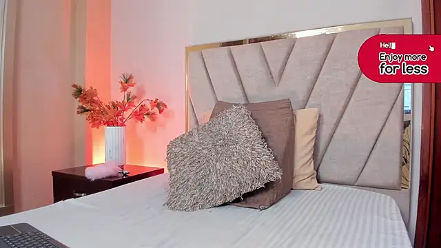 MiaHertz's cam snapshot