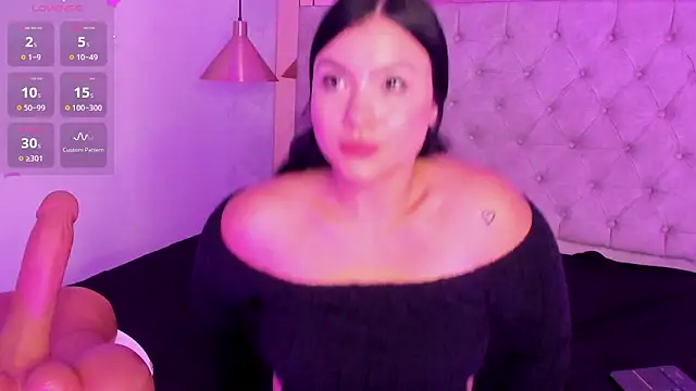 kylie_river's cam snapshot