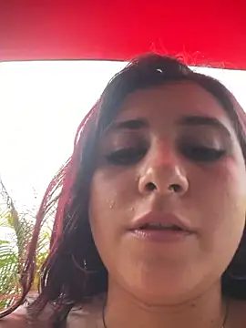 Nahomy_Benett live sex cam