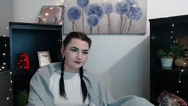 TurnMe_On's cam snapshot