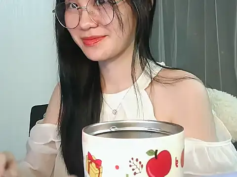 Nunaa18's cam snapshot