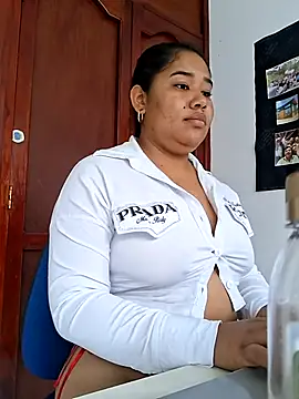 Sarahy-'s cam snapshot