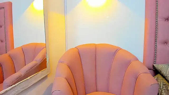 Aurarouse's cam snapshot