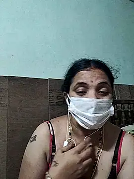 bhavyasri_55's cam snapshot