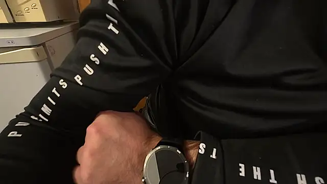 TARKAN1's cam snapshot