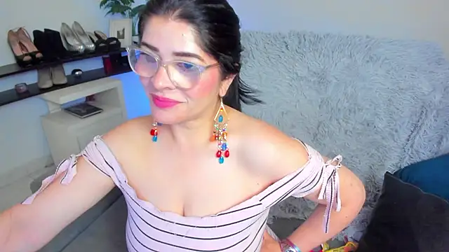 BellaFlaming's cam snapshot