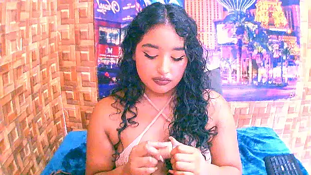 IndianAngel4u's cam snapshot