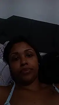 indiazinhabella27's cam snapshot