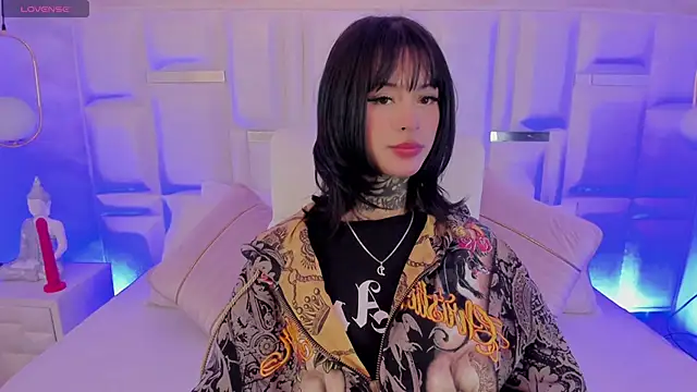 doll__bella's cam snapshot