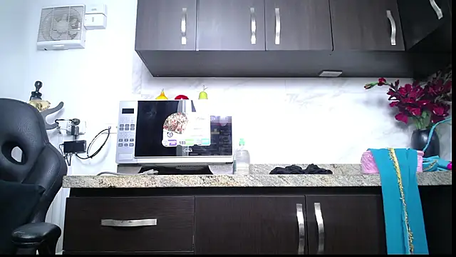 dayadubey_'s cam snapshot