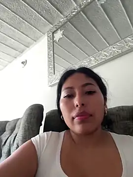 emmyjhonson07's cam snapshot