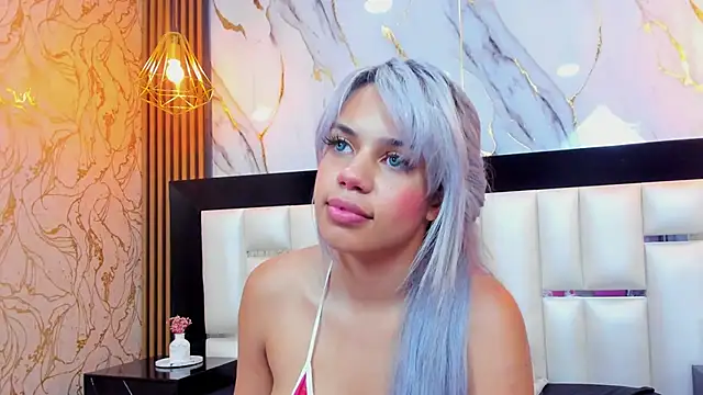 AlanaHouston's cam snapshot