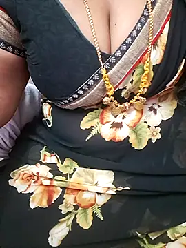 Tamil_Ammani's cam snapshot