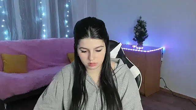 KisaModel's cam snapshot