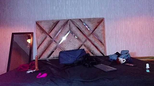 Red_Scarlet16's cam snapshot