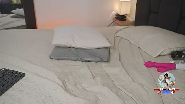 MelisaLopez_'s cam snapshot