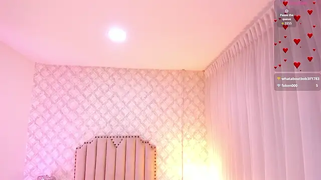 Pia_Johnson_'s cam snapshot