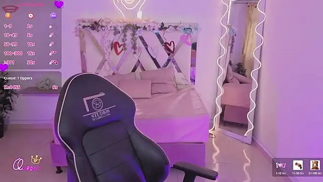 ZURY_TAY's cam snapshot