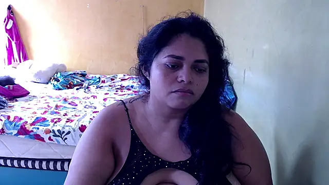 yulieth_bbw's cam snapshot