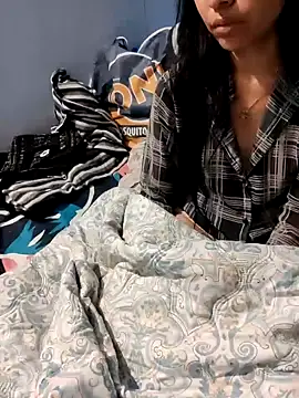 Koziekylie live sex cam