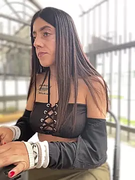 ElectraPink_'s cam snapshot