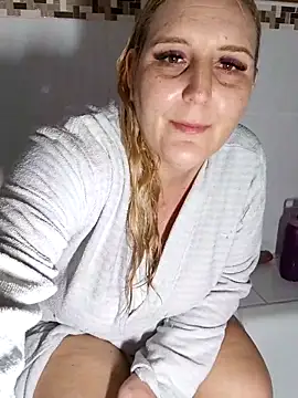 BecciDeluxe live sex cam