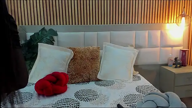 Roseaurora's cam snapshot