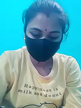 DivyaBhabhi69@xh's cam snapshot