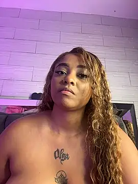 pamela_west's cam snapshot