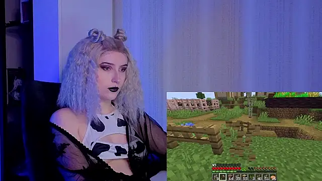 violet-siren-x's cam snapshot