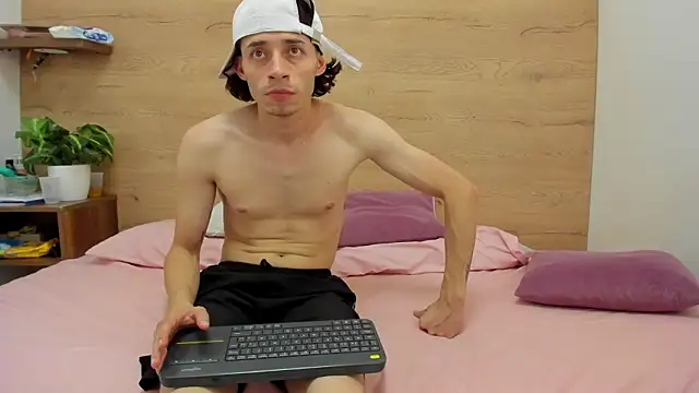 nicollandjhon's cam snapshot