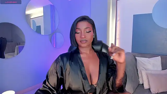 SavannahStorm's cam snapshot