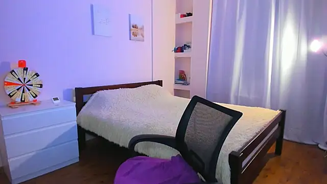 Ellista's cam snapshot