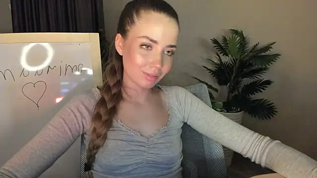 Aurora_Glow21's cam snapshot