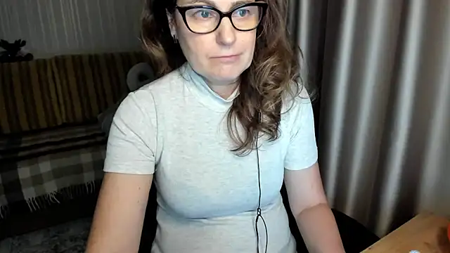 lauraoven's cam snapshot