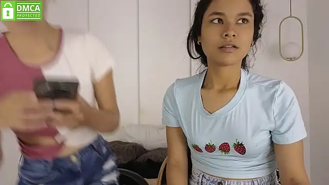 sexychanell_18's cam snapshot