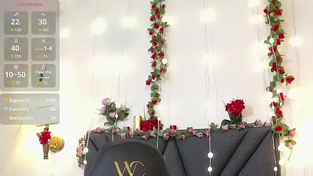 IndraKaur_'s cam snapshot