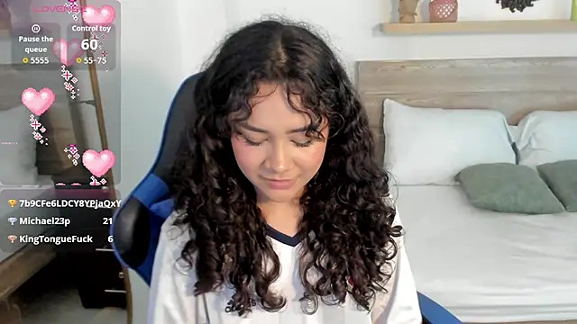 rossie_lanie_'s cam snapshot