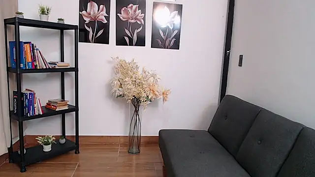 lily_f00x's cam snapshot