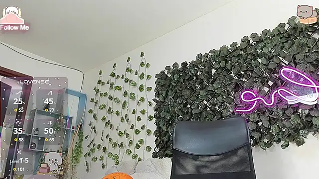 DestinyHills's cam snapshot