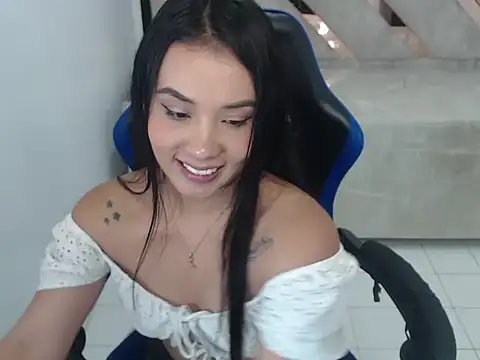 violettathonsom_t's cam snapshot